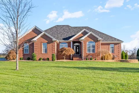 160 Farmhill Dr, Hopkinsville, KY 42240