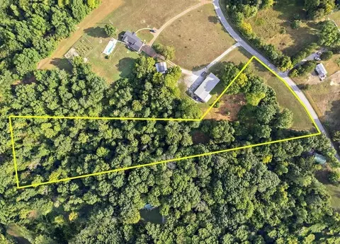 1 Old County House Rd, White Bluff, TN 37187