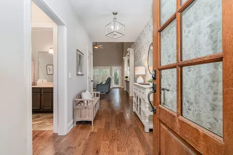5227 Starnes Dr, Murfreesboro, TN 37128