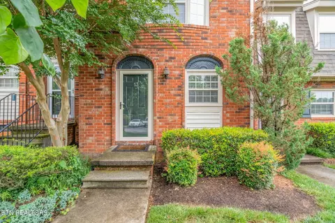 6523 Deane Hill Dr #13, Knoxville, TN 37919