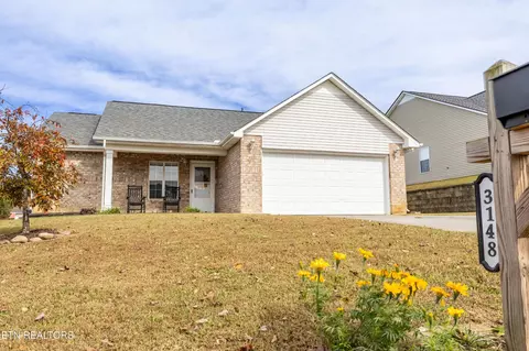 3148 Harrington Ct, Maryville, TN 37803