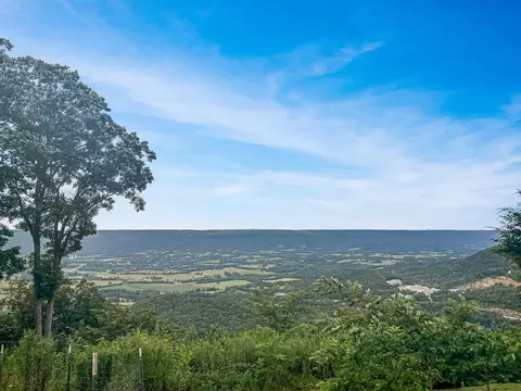 1345 Rigsby Gap Rd, Pikeville, TN 37367