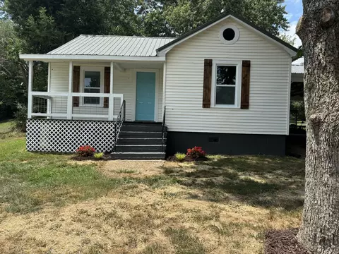 235 NE Parker Dr, Cleveland, TN 37323