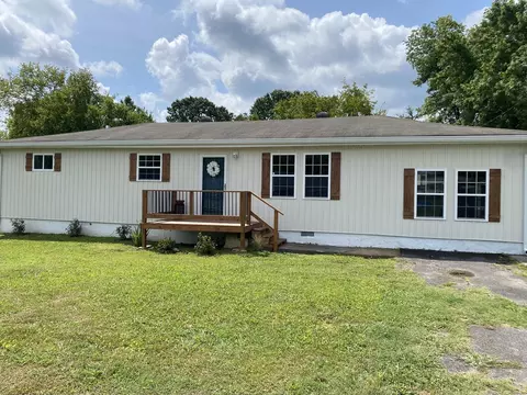 705 Mary Agnes Dr, Rossville, GA 30741
