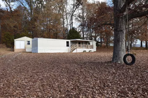 265 Pankey Ln, Benton, TN 37307