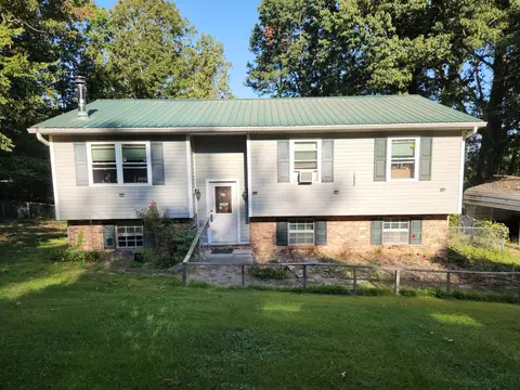 4020 NE Lynncrest Dr, Cleveland, TN 37323