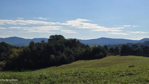 3013 Norcross Rd, Maryville, TN 37803