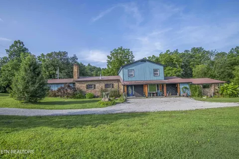 614 Nydeck Rd, Robbins, TN 37852