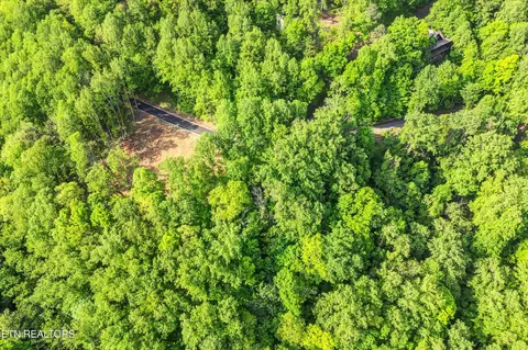 27 Sugar Maple Loop Rd, Sevierville, TN 37862 photo 7