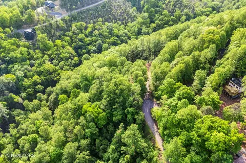 27 Sugar Maple Loop Rd, Sevierville, TN 37862 photo 19