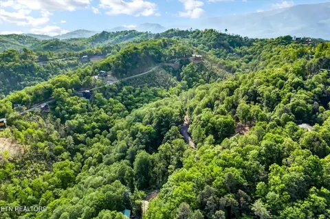 27 Sugar Maple Loop Rd, Sevierville, TN 37862 photo 39