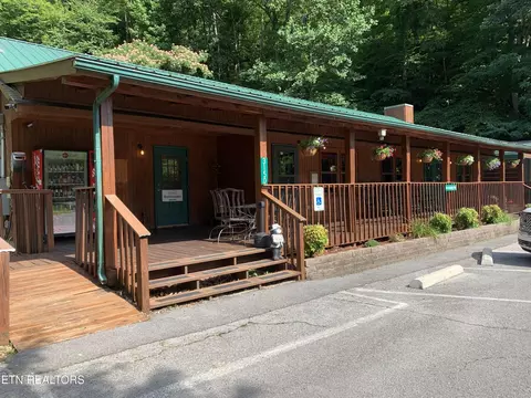 27 Sugar Maple Loop Rd, Sevierville, TN 37862 photo 48