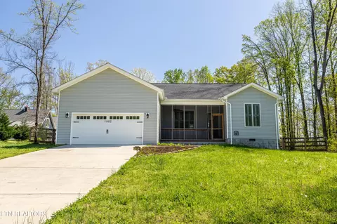 1062 Pioneer Cir, Friendsville, TN 37737