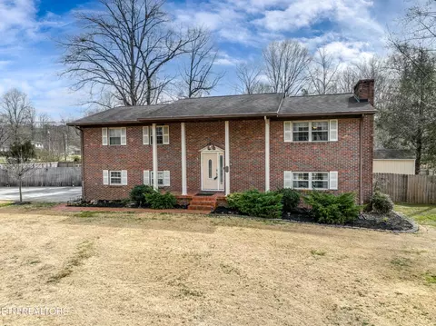 201 Sims Rd, Maryville, TN 37804