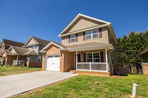 1012 Lennox Cir, Maryville, TN 37803