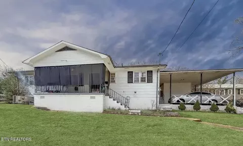 251 Highland Ave, Oak Ridge, TN 37830
