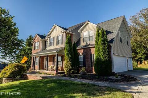 1709 Dancing Light Ln, Knoxville, TN 37922