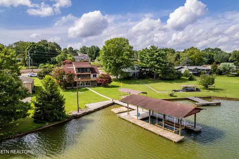 924 Fox Rd, Knoxville, TN 37922