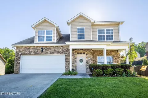 5400 Oak Harbor Ln, Knoxville, TN 37921