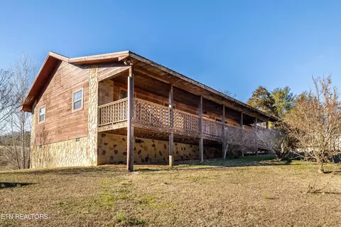 929 Robinson Gap Rd, Sevierville, TN 37876