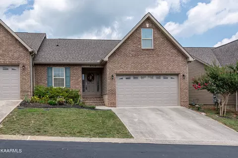 5110 Sandy Knoll Way, Knoxville, TN 37918