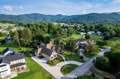 232 Riverview Rd, Townsend, TN 37882 photo 4
