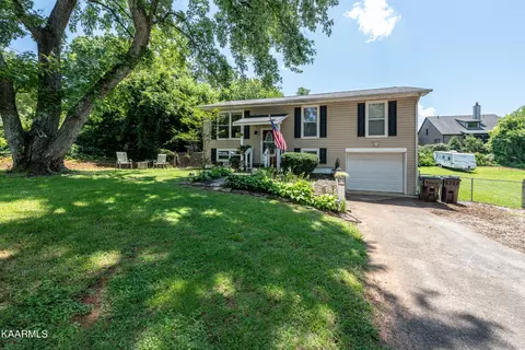 1324 Scotsbury Cir, Knoxville, TN 37919