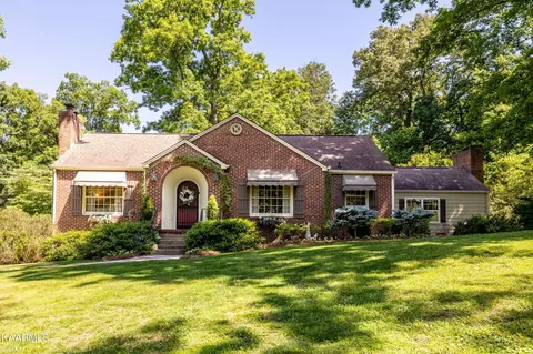 5111 E Sunset Rd, Knoxville, TN 37914