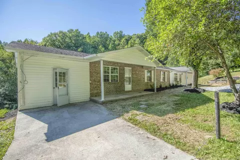1341 Litton Rd, Oneida, TN 37841 photo 3