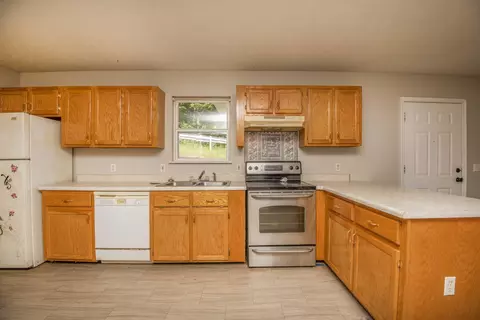 1341 Litton Rd, Oneida, TN 37841 photo 7