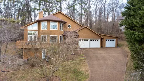 207 Awohili Cir, Loudon, TN 37774 photo 1