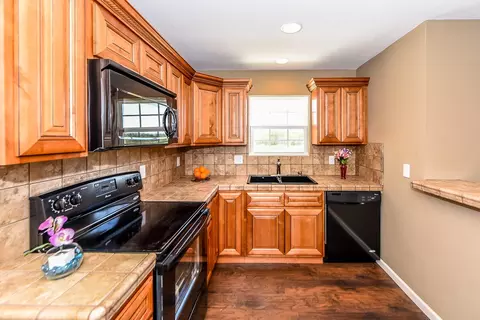 893 N Wright Rd, Alcoa, TN 37701 photo 6