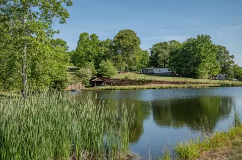 875 Waterloo Rd, Westpoint, TN 38486