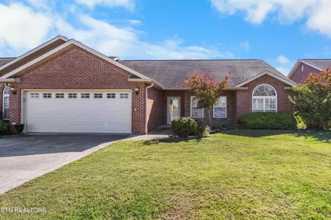 2704 Manassas Dr, Maryville, TN 37804