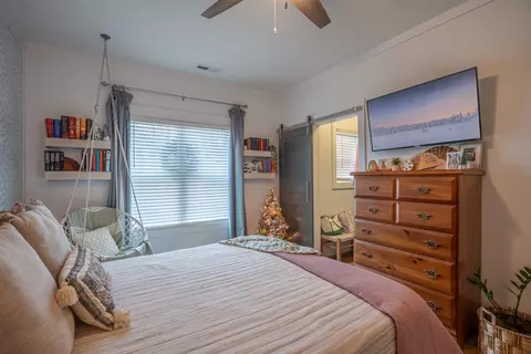 Bedroom - 54 Spring Dr, Killen, AL 35645 photo 2 of 10