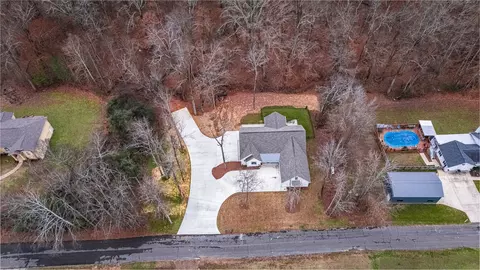 View/Area - 54 Spring Dr, Killen, AL 35645 photo 4 of 6