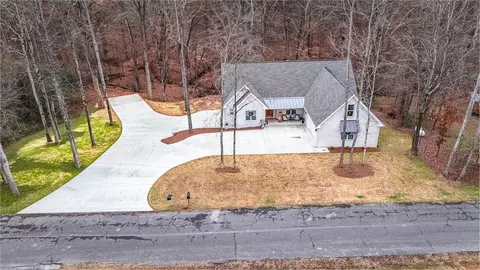 Exterior - 54 Spring Dr, Killen, AL 35645 photo 9 of 18