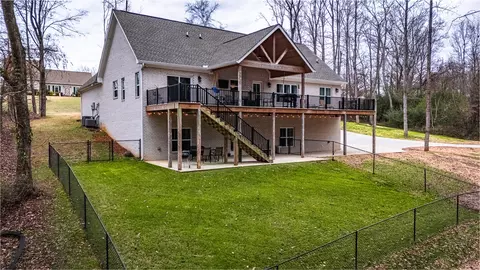 Exterior - 54 Spring Dr, Killen, AL 35645 photo 14 of 18