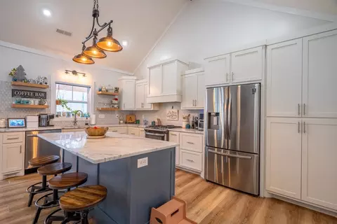 Kitchen - 54 Spring Dr, Killen, AL 35645 photo 3 of 5
