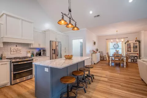 Kitchen - 54 Spring Dr, Killen, AL 35645 photo 5 of 5