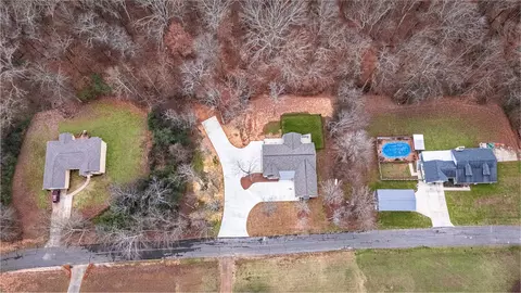 View/Area - 54 Spring Dr, Killen, AL 35645 photo 3 of 6