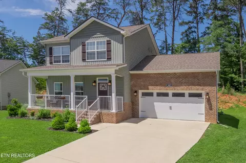 1425 Dream Catcher Dr, Knoxville, TN 37920