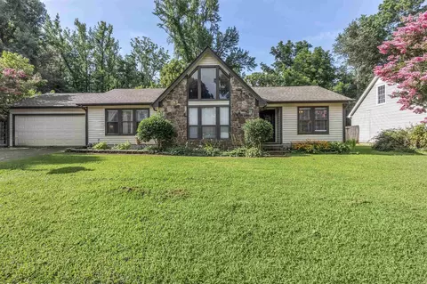 5657 Heartwood Dr, Memphis, TN 38135