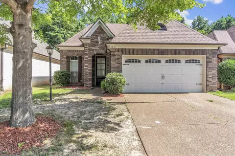 6836 Lagrange Grove Dr, Cordova, TN 38018