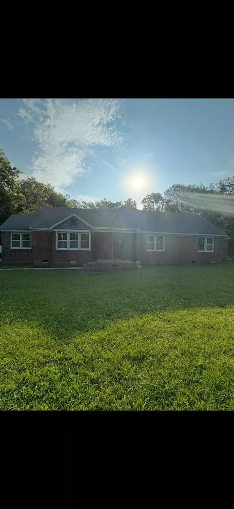 412 S Somerville St, Mason, TN 38068
