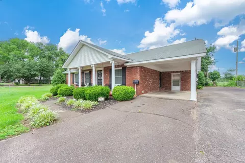 25 Daniel St, Savannah, TN 38372 photo 2