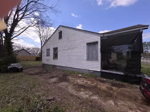 2403 Golden Ave, Memphis, TN 38108