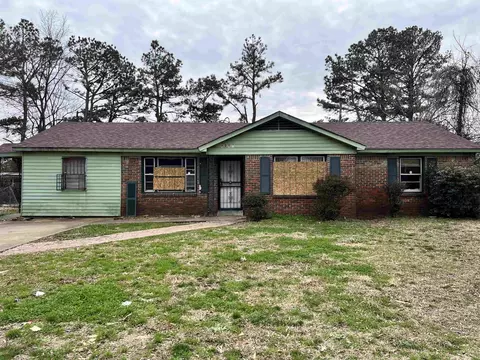 3991 Kenosha Rd, Memphis, TN 38118