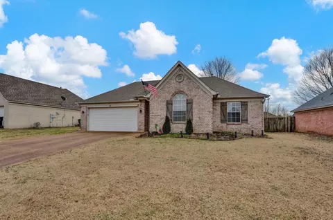 50 Spring Valley Dr, Oakland, TN 38060