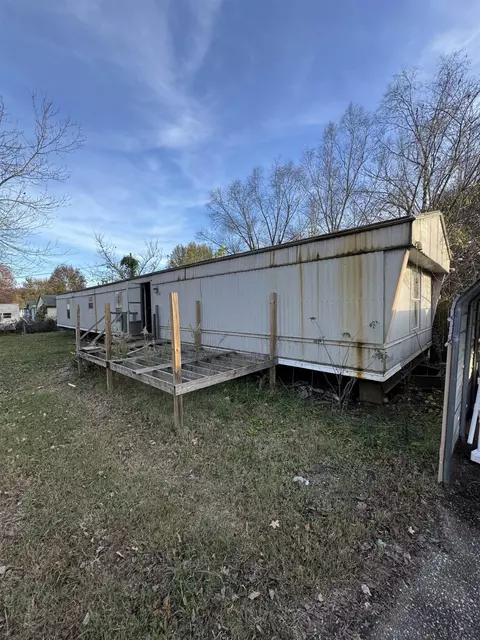 85 Sunshine Dr, Millington, TN 38053
